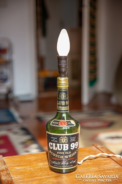 Vintage, whiskey-s üvegből készült lámpa