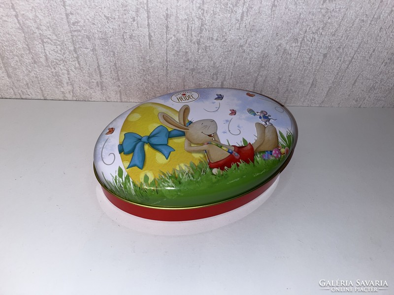 Bunny, metal box with Easter pattern
