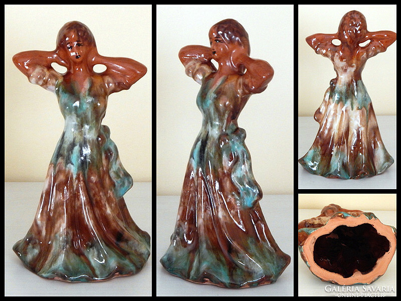 Ceramic lady large size. 23.5 cm.