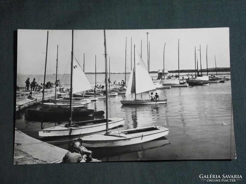 Képeslap, Balatonföldvár, móló, csónakkikötő, vitorlás hajó látkép