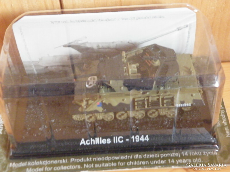 Amercom tank (self-propelled anti-tank gun) model: achilles iic - 1944 -