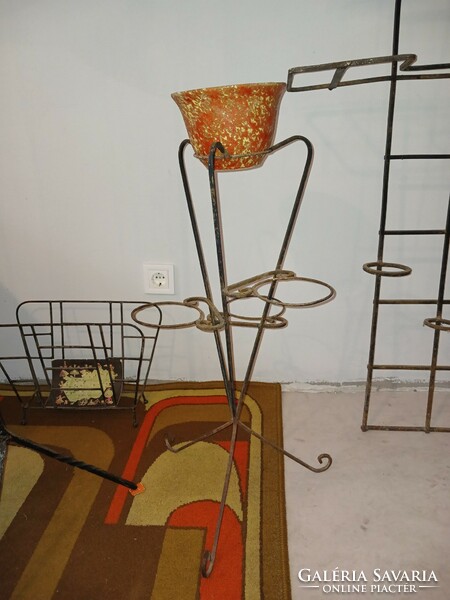 Retro wrought iron flower stand