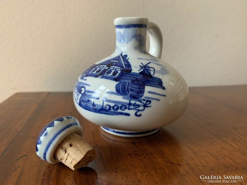 Zenith-gouda Dutch porcelain with pouring stopper