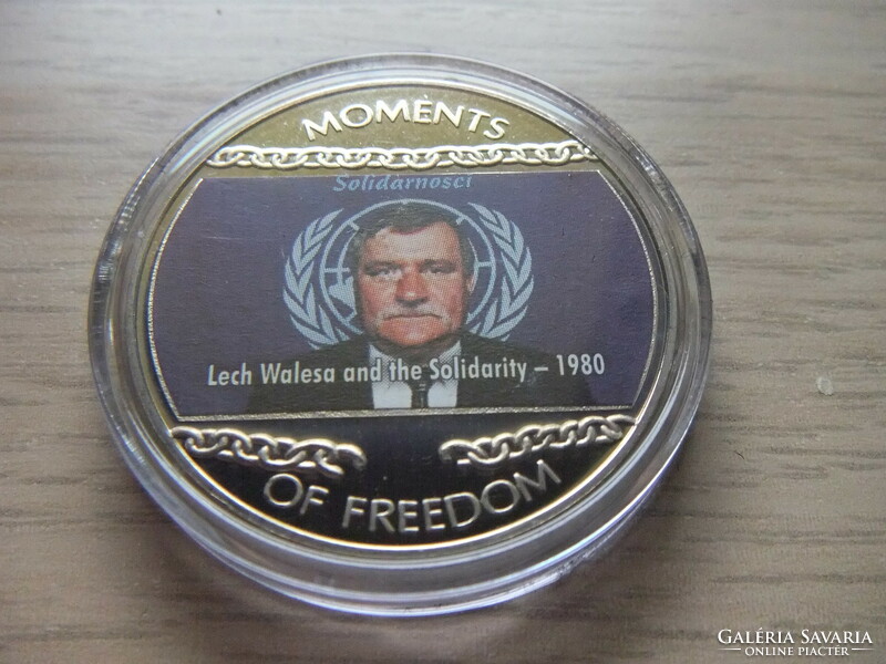 10 Dollár Lech Walesa 1980  Színesfém emlékérem zárt  kapszulában 2004 Libéria