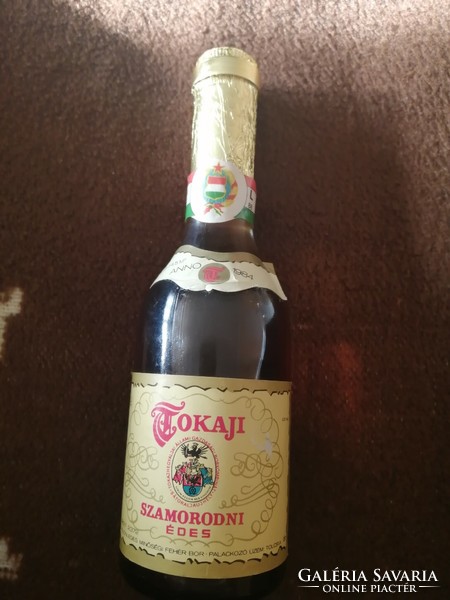 Tokaji Szamorodni (édes) 1984. 0.25l Bontatlan.  Olvass el!