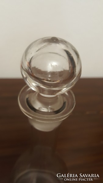 Antik csiszoltüveg kiöntő