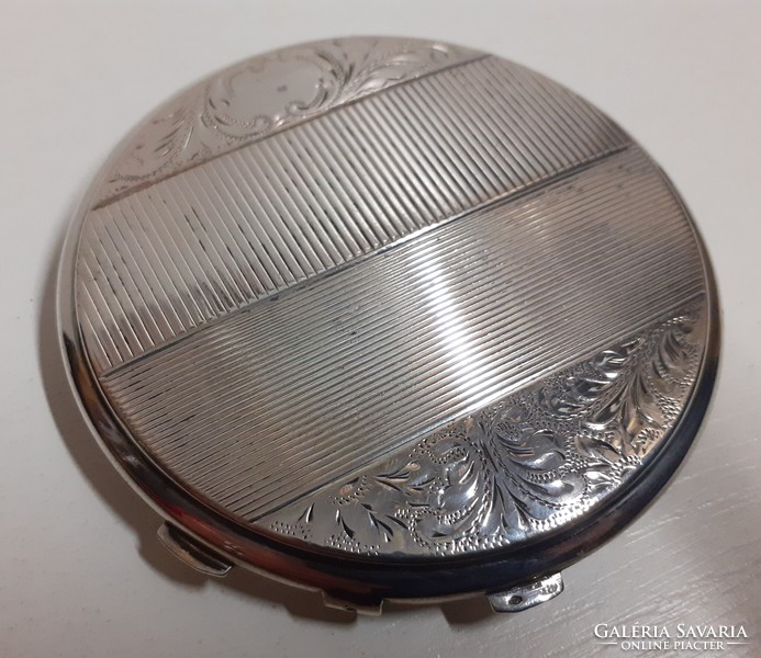 Antik ezüst cizzelakt púderes kompakt szép állapotban