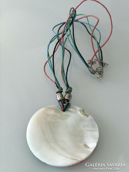 Shell pendant necklace on colorful cord, 52 cm long