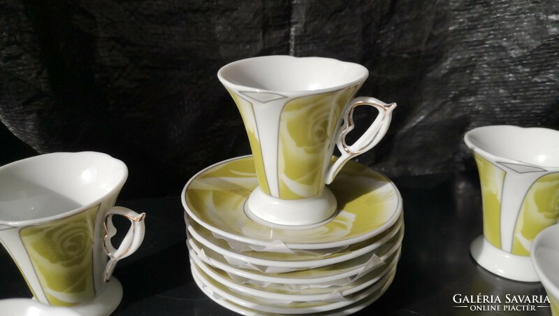 New! Ragne 6 cups and saucers in original heart box