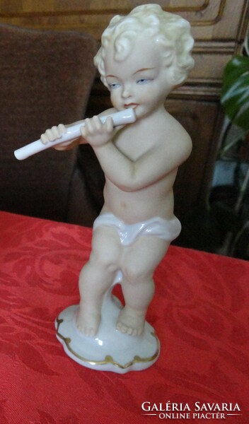 Putto in porcelain
