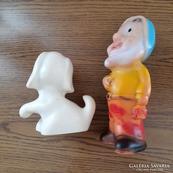 Retro old whistle rubber toy, dwarf dog