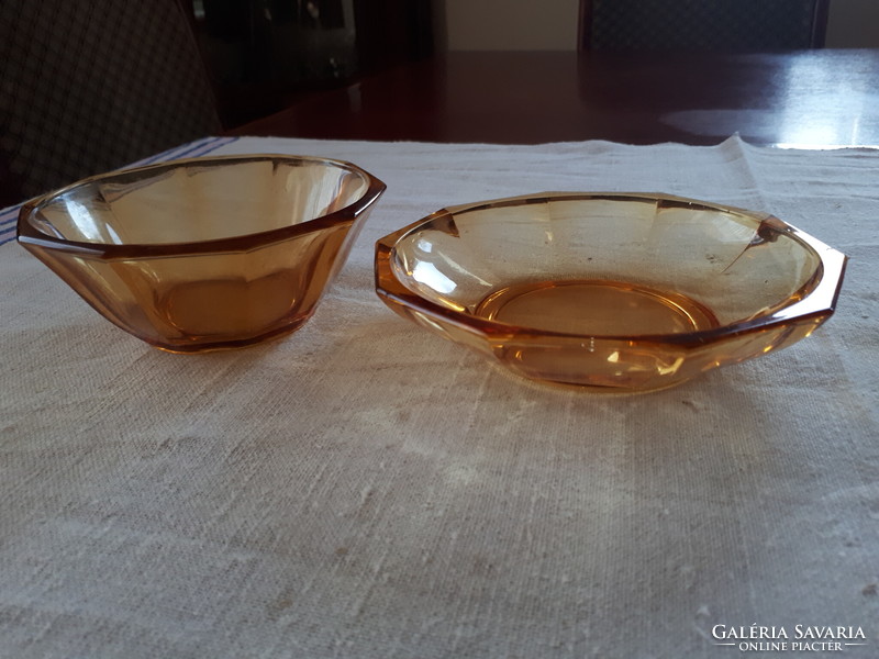 2 decagonal yellowish-brown glass bowls