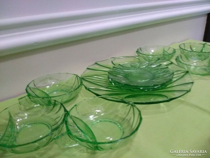 Uranium Green Vaseline Glass Set