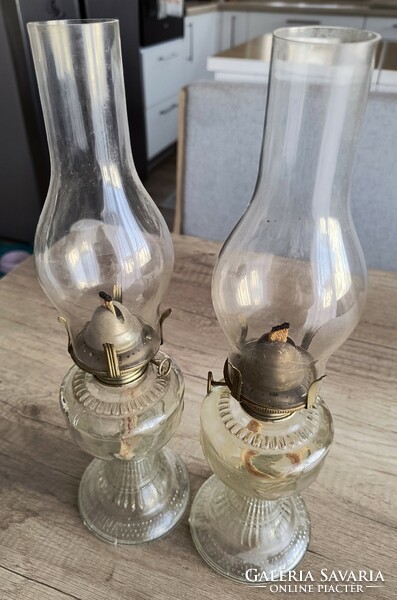 2 retro kerosene lamps