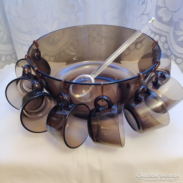 Glass serving set 1 large bowl and 8 glasses (+8 hangers and a spoon)