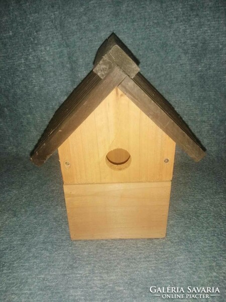 Birdhouse (a7)