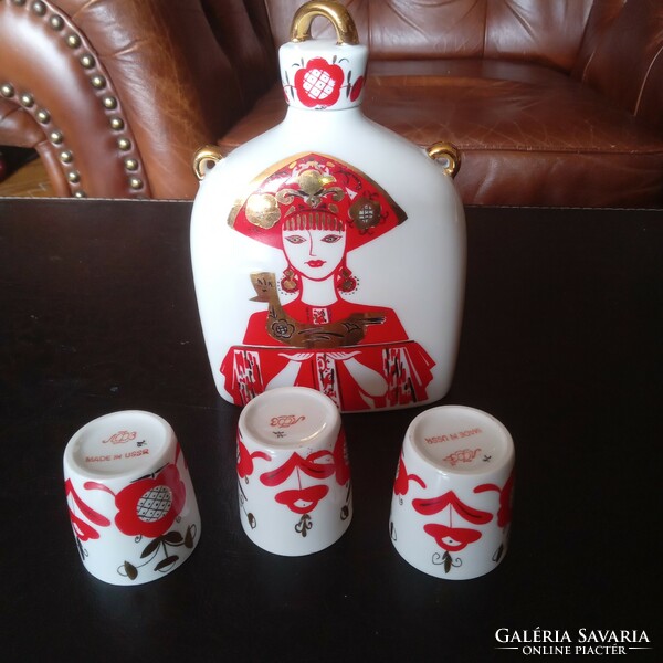 Lomonosov bottle +3 cups!