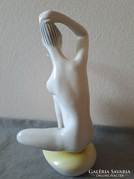 Hibátlan! Zsolnay Török János art deco fésülködő női akt porcelán figura