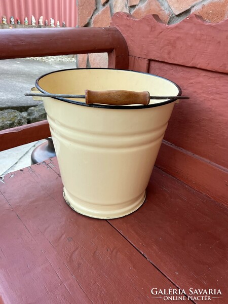 Enameled enameled yellow ca. 10-liter bucket pail