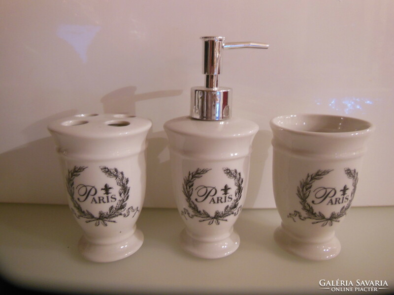 Bathroom set - new - 3 pcs - porcelain - soap dispenser - 18 x 7 cm - - German