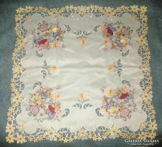 Easter bunny tablecloth, never used! 85*85 cm