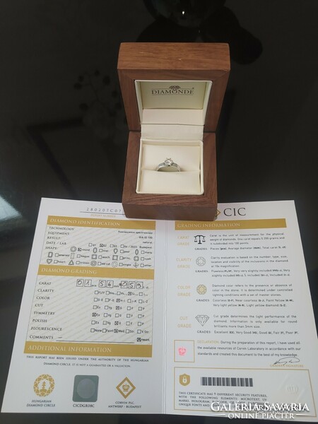 Gyémánt eljegyzési gyűrű 0,59 karátos brilliánssal!