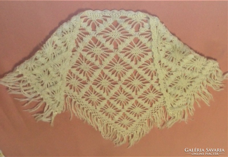 Unique handmade product! Crochet butter colored shawl 165 x 85 + 15 cm fringe.