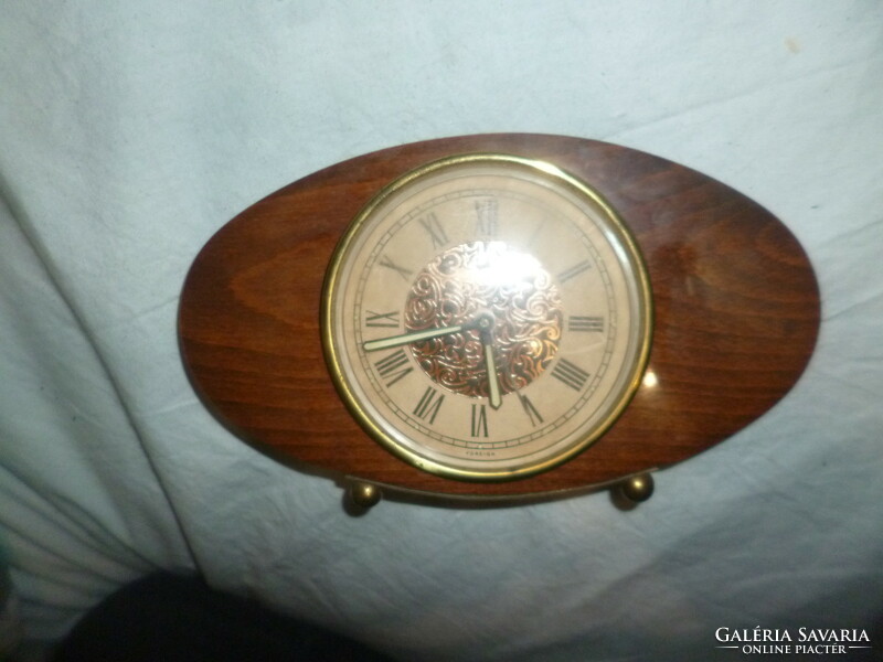 Old splendex wind-up table clock alarm clock