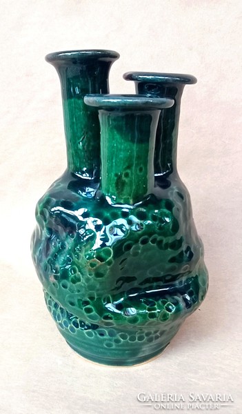 Multi-necked vase