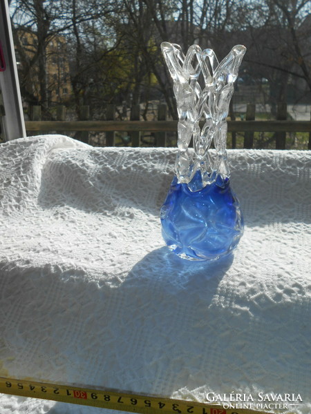 18 cm glass vase with a blue bottom and a special openwork top