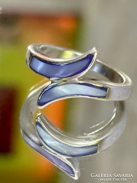 A simply beautiful silver ring with mother-of-pearl inlay