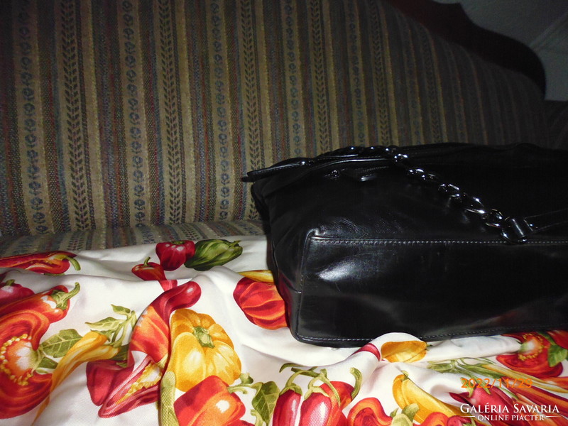 Mcm women's premium genuine leather bag ..