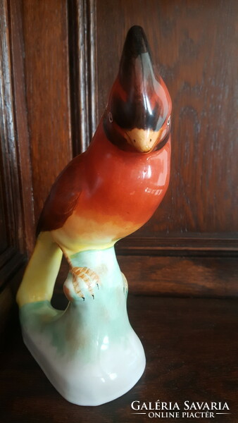 Old bird figure