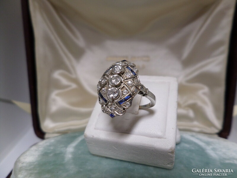 Art deco antique white gold ring with brilliants, diamonds and synthetic sapphires