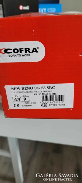 Cofra New Reno UK S3 SRC Munkavédelmi bakancs ( 43 méret )