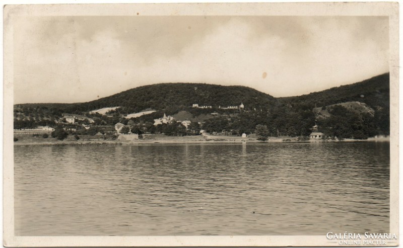 C - 265 running postcard zebegén - calvary hill 1942