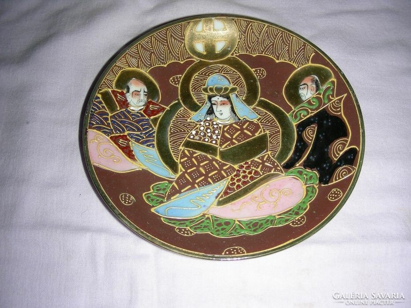 Japanese eggshell-marked richly gilded decorative plate