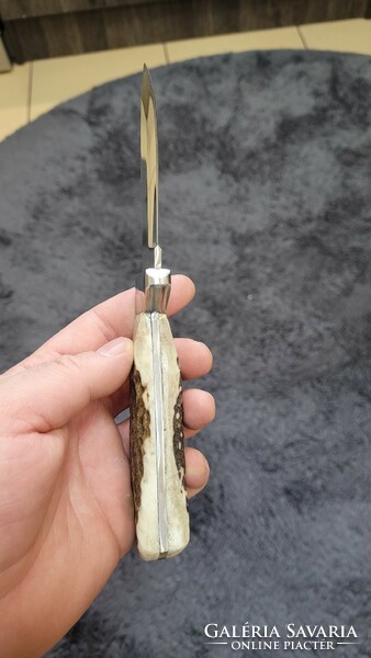 A gut-wrenching hunting dagger