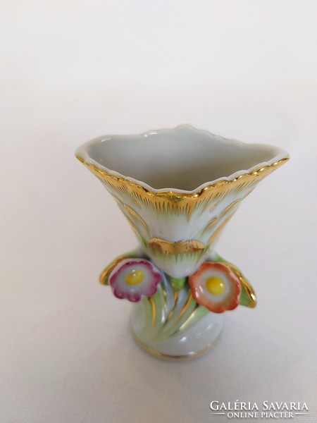 Small flower vase with Victoria pattern from Herend