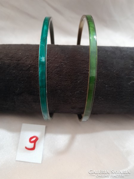 2 copper vintage bracelets. 6.5 X 0.4 cm.