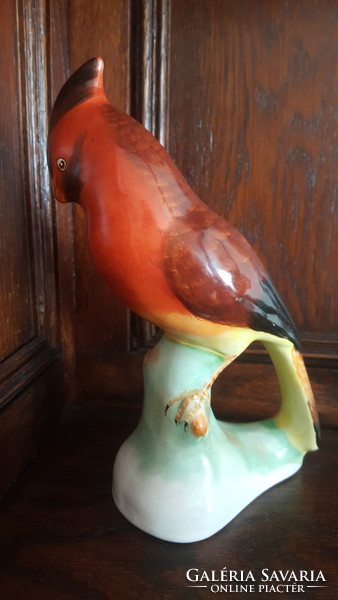 Old bird figure