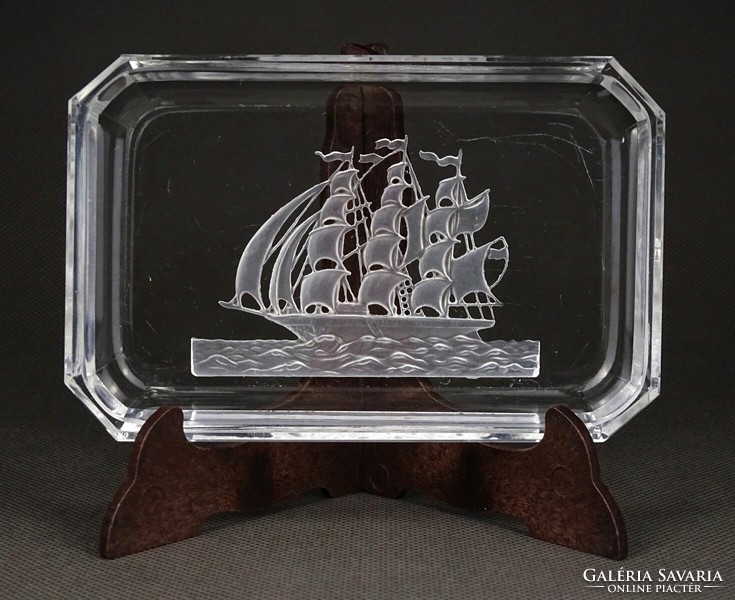 1K228 sailing ship decorative glass ashtray 8 x 12.5 Cm