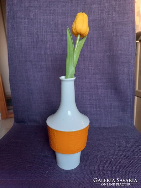 Ritka formájú Hollóházi váza különleges dekorral