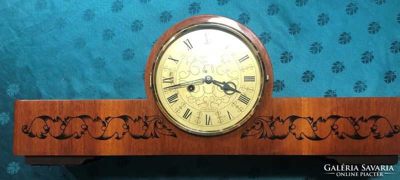 Amber Russian mantel clock from the 80s