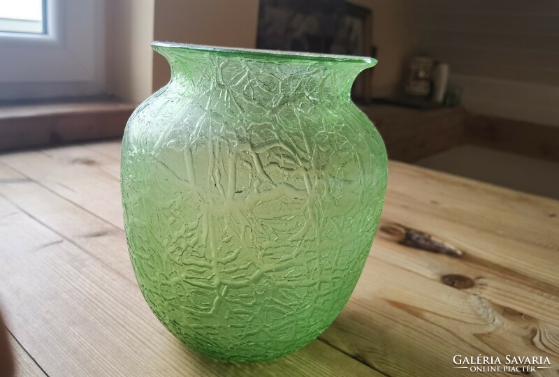 Antik zöld üveg váza ( Loetz, Kralik etc.)