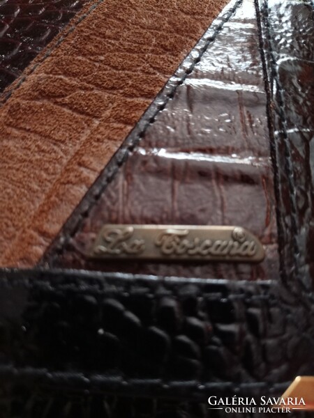 Vintage, Italian crocodile? Leather shoulder bag