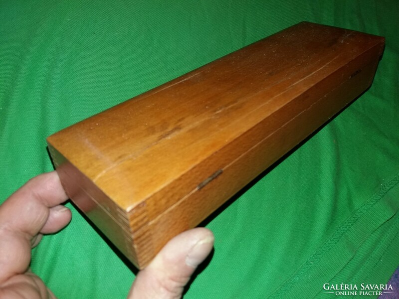 Old school one-space wooden pen holder 25 x 5 x 7 cm according to the pictures
