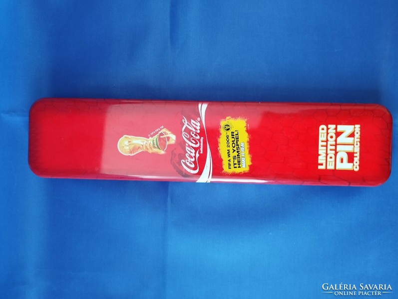 Coca Cola ( futbalvilágbajnokságról készült kitűzők)