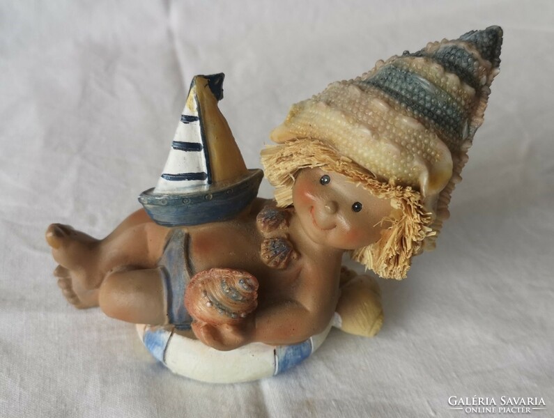 Children's sailboat with shell cap on float, 7 cm