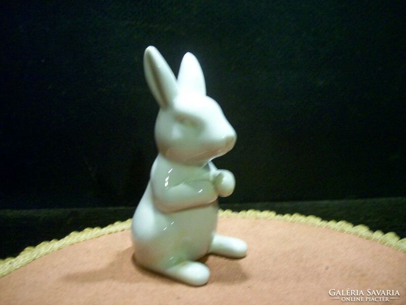 Halloween bunny figurine 10 cm tall, beautiful, flawless piece